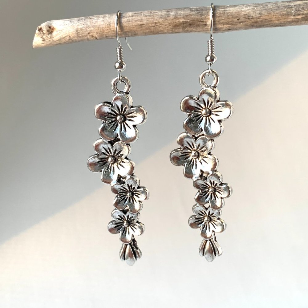 Silver Flowers long row Earrings